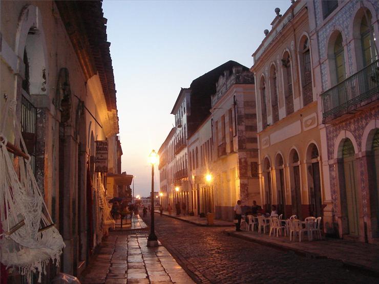 rua do 

portugal in notturno